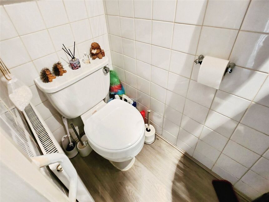 Downstairs Shower Wc