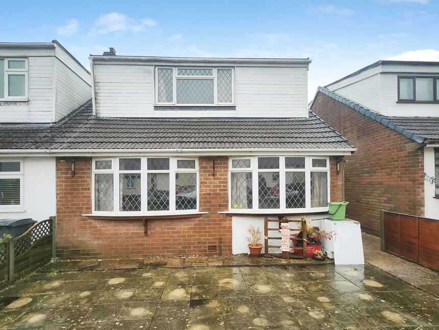 Main image of 3 bedroom Semi Detached House for sale, Victoria Road, Nuneaton, Warwickshire, CV10