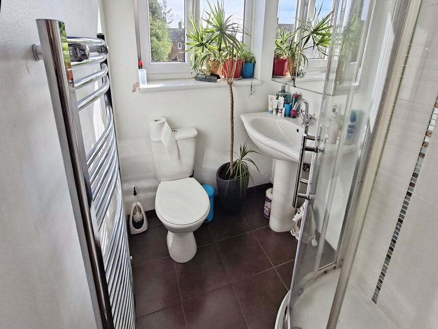 En-Suite Shower