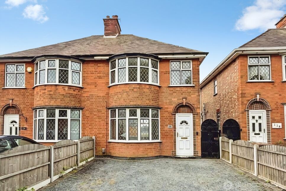 Main image of 3 bedroom Semi Detached House to rent, Arbury Road, Nuneaton, Warwickshire, CV10