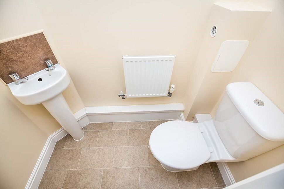 Cloakroom / WC