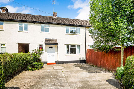 Hammonds Place, 3 bedroom Mid Terrace House to rent, £825 pcm