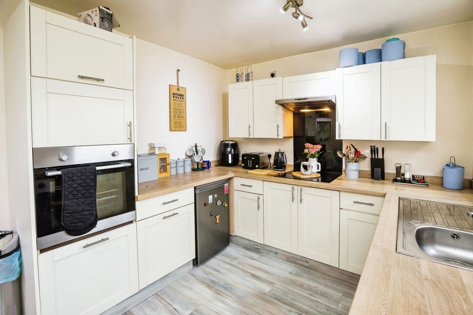 3 bedroom Mid Terrace House for sale, Upper Brook Street, Oswestry