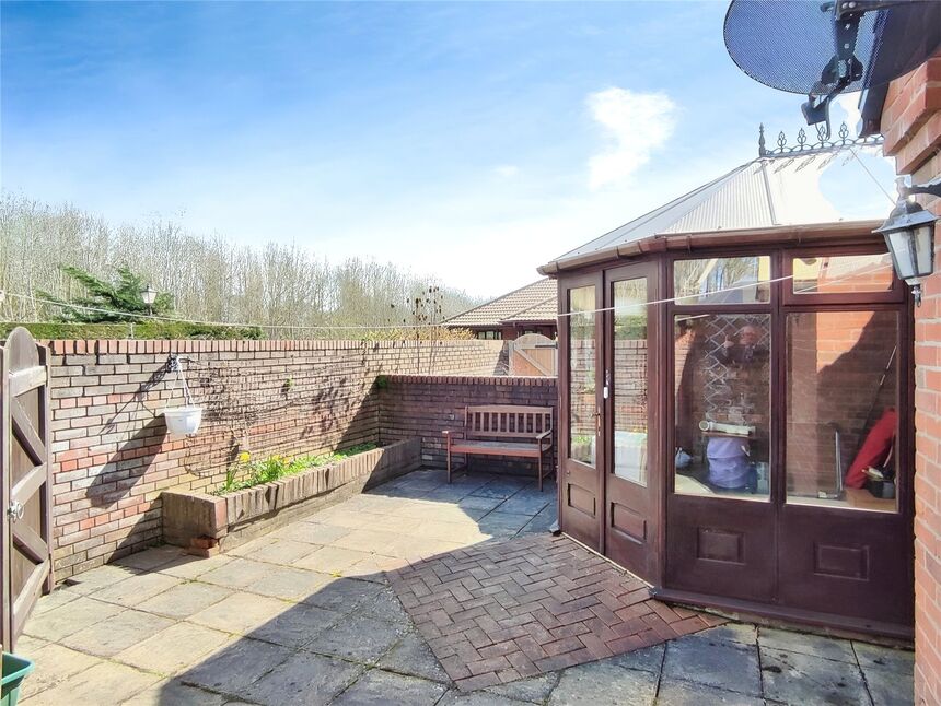 1 bedroom Mid Terrace Bungalow for sale, Meadowbrook Court, Twmpath