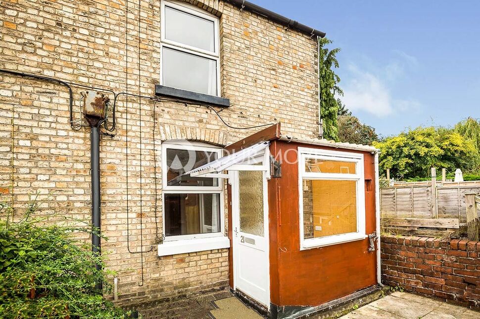 Main image of 2 bedroom Mid Terrace House to rent, Castle Street, Oswestry, Shropshire, SY11