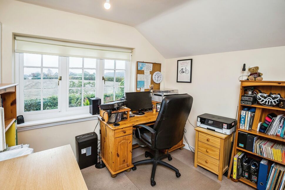 3 bedroom Detached House for sale, Morton, Oswestry, SY10 £290,000