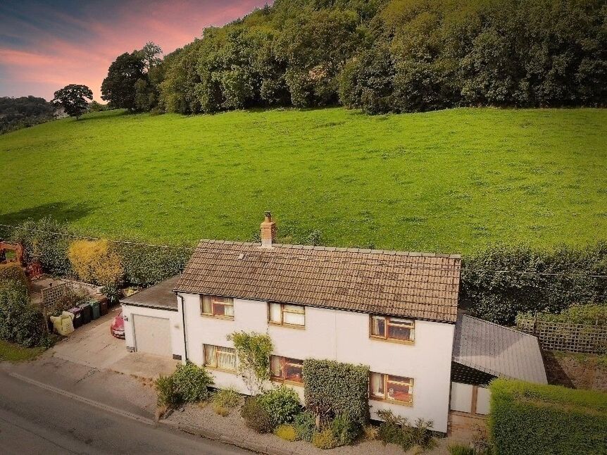 2 bedroom Detached House for sale, PorthyWaen, Oswestry, SY10 £300,000