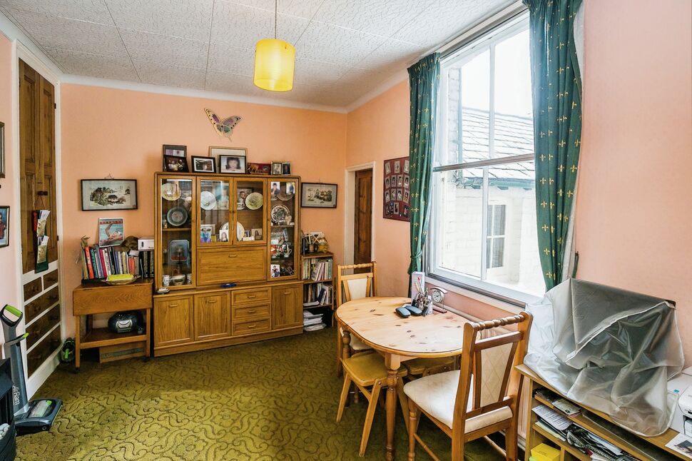 Sitting / Dining Room