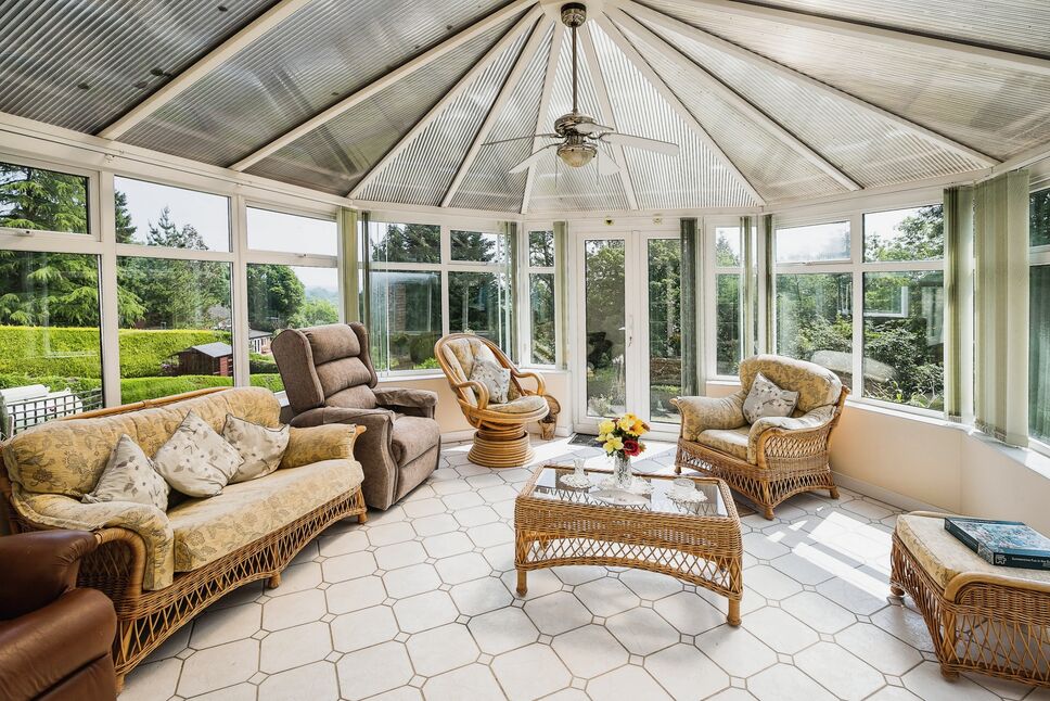 4 bedroom Detached Bungalow for sale, Penygarreg Rise, Pant, SY10 £