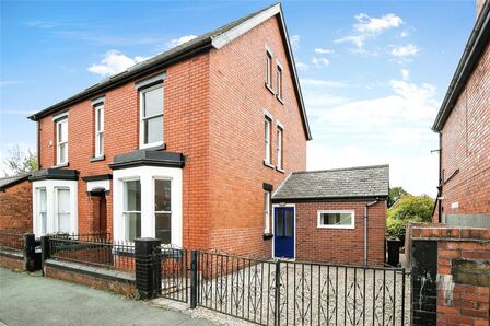 3 bedroom Semi Detached House to rent