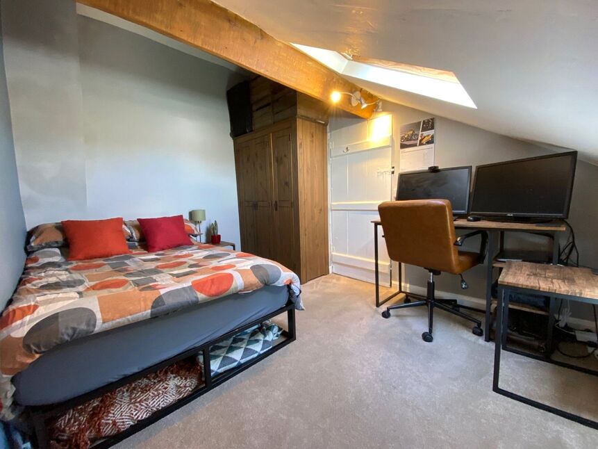 3 bedroom Mid Terrace House for sale, Upper Brook Street, Oswestry