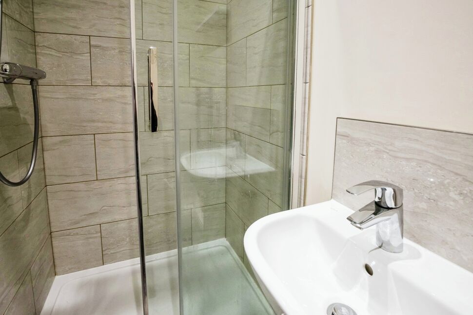 Bath / Shower Room