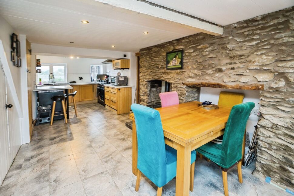 Sitting / Dining Room