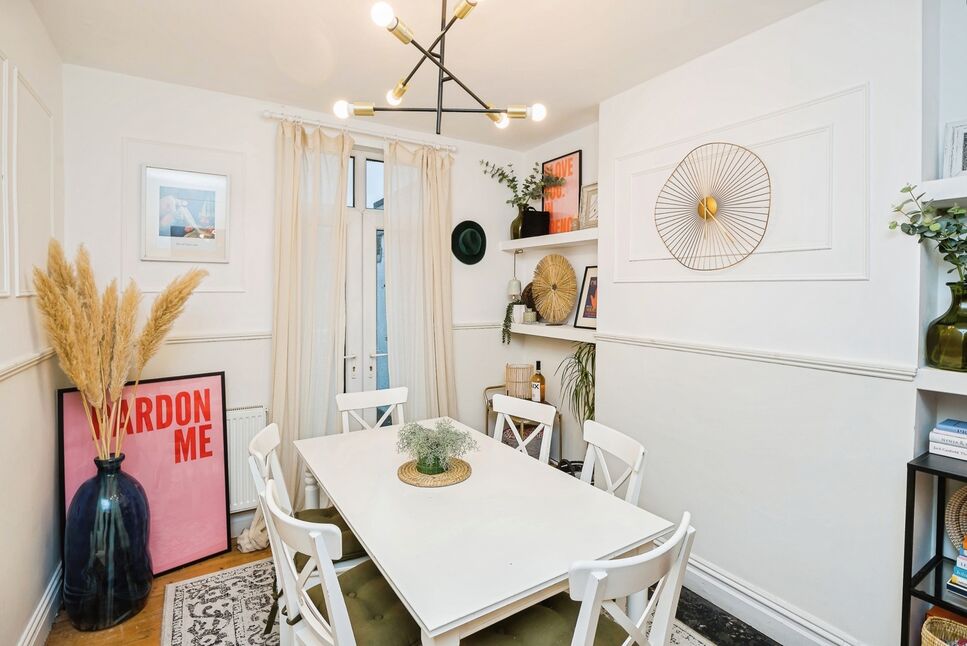 Sitting / Dining Room