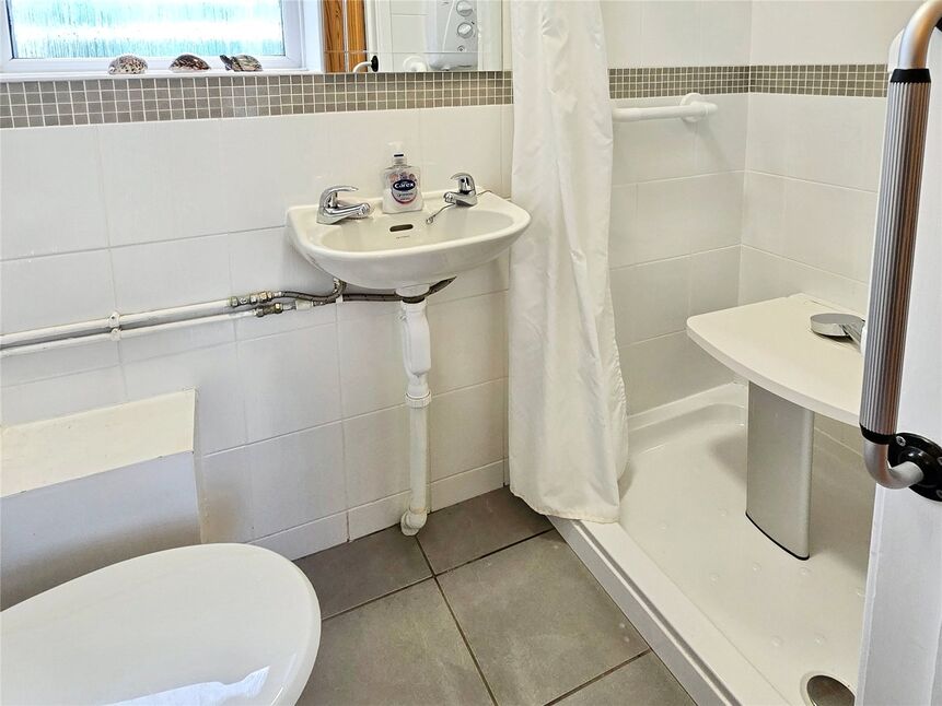 Shower Room / WC
