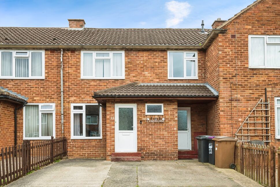3 bedroom End Terrace House for sale, Western Avenue, Whittington, SY11