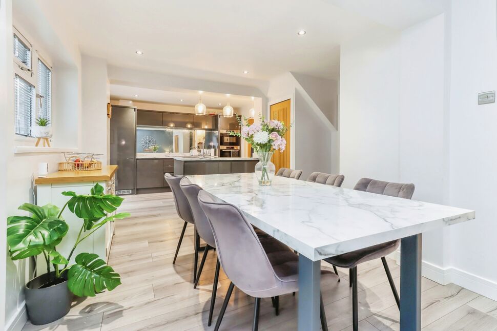 Main image of 4 bedroom Detached House for sale, Osbourne Close, Oswestry, Shropshire, SY11