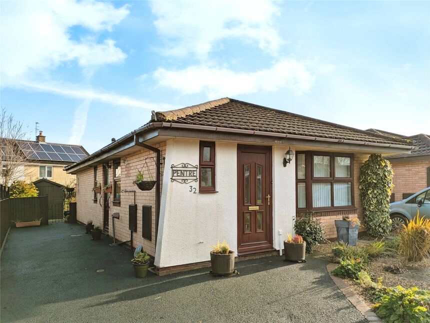 Main image of 2 bedroom Detached Bungalow for sale, Ambleside Road, Oswestry, SY11
