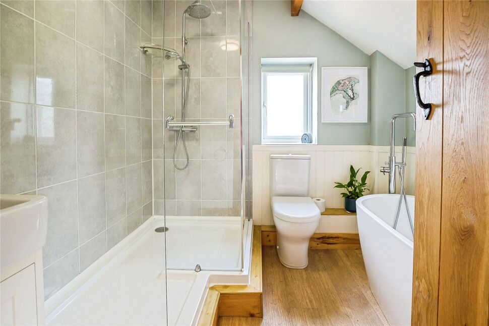 Bath / Shower Room