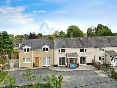 5 bedroom Semi Detached House for sale
