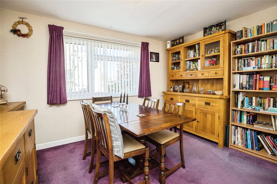 Sitting / Dining Room