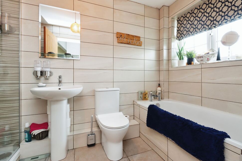 Bath / Shower Room