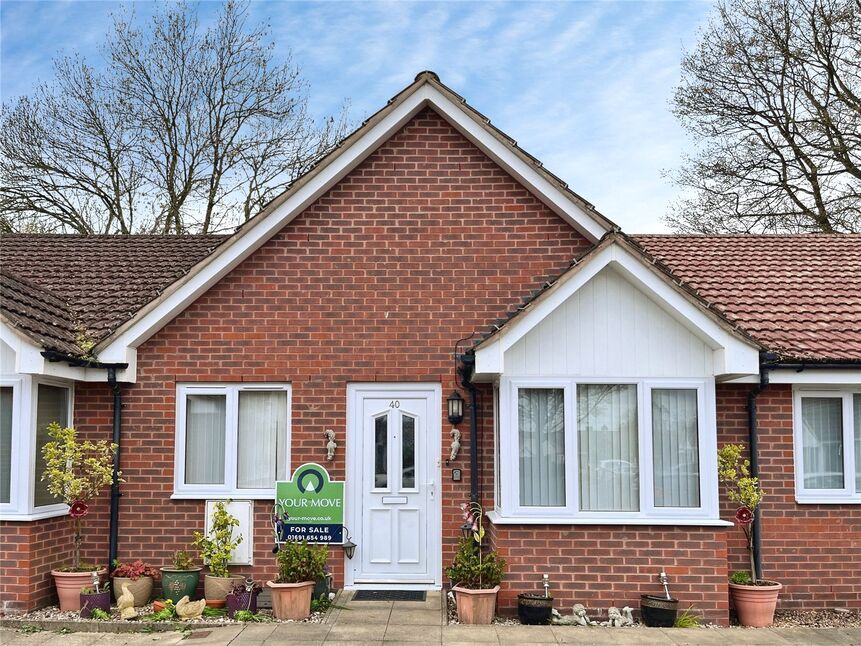 2 bedroom Mid Terrace Bungalow for sale