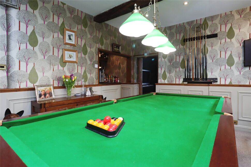 Snooker / Games Room