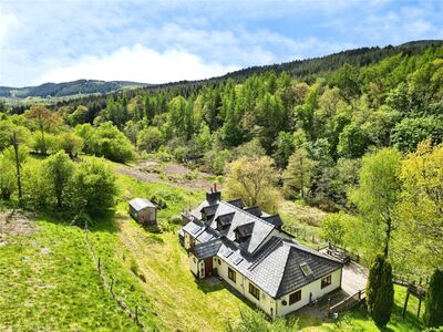 Llanwddyn, 2 bedroom Detached House for sale, &pound;450,000