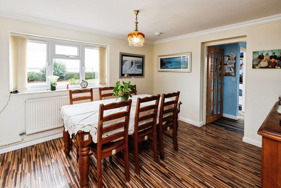 Sitting / Dining Room