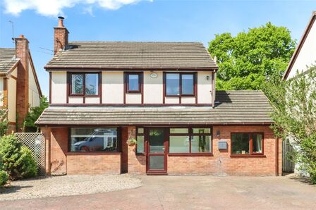School Lane, 4 bedroom Detached House for sale, £415,000