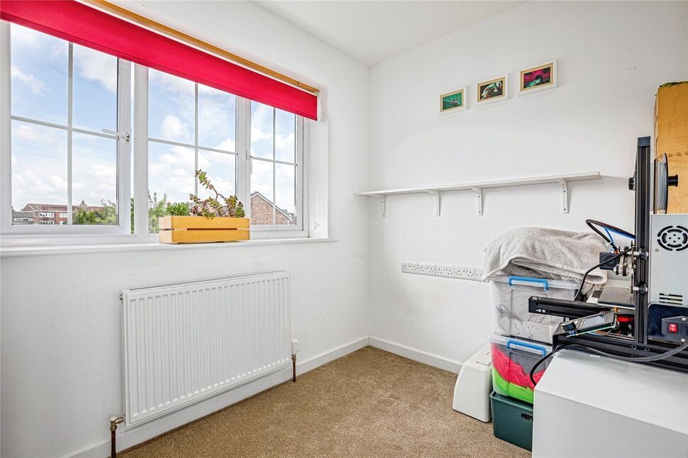 Dressing Room / Study