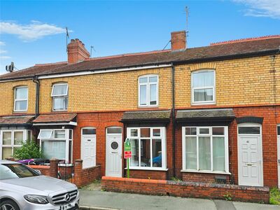 2 bedroom Mid Terrace House to rent
