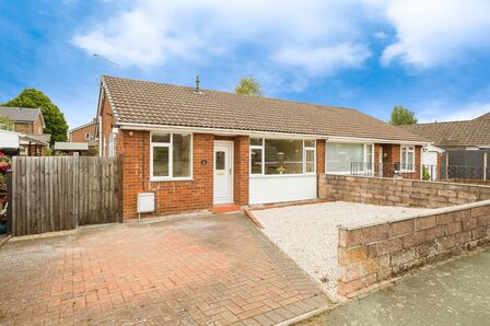 2 bedroom Semi Detached Bungalow for sale