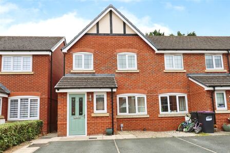 3 bedroom End Terrace House for sale
