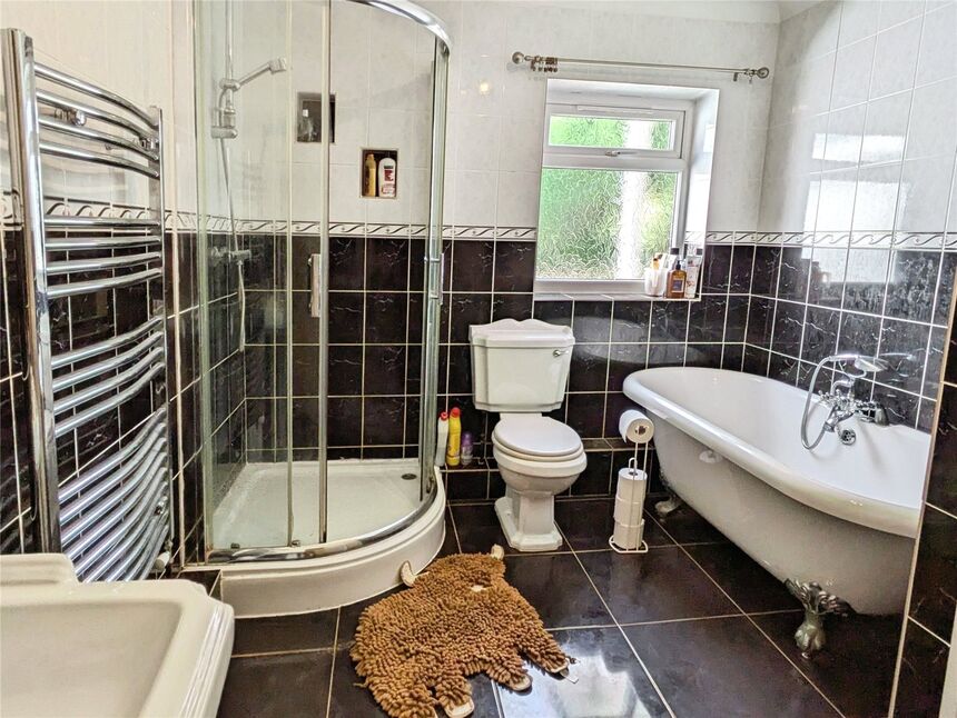 Bath / Shower Room