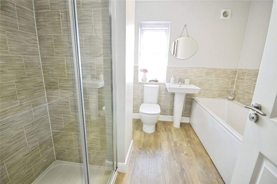 Bath / Shower Room