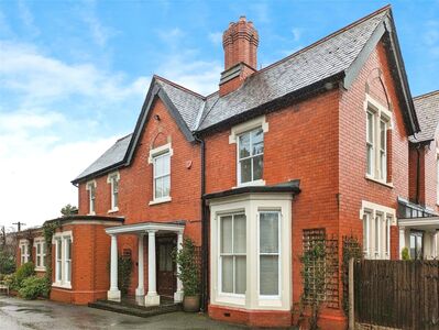 Morda Road, 4 bedroom  Flat for sale, £350,000