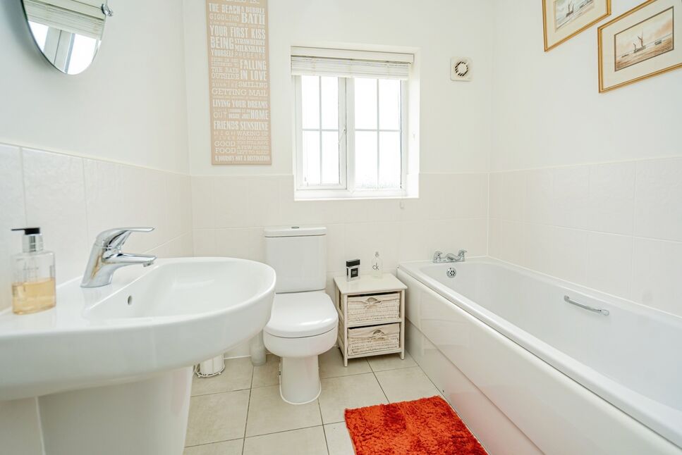 Bath / Shower Room