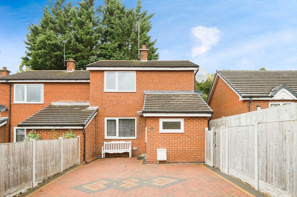 Main image of 2 bedroom Semi Detached House for sale, Highfields, Chirk, Clwyd, LL14