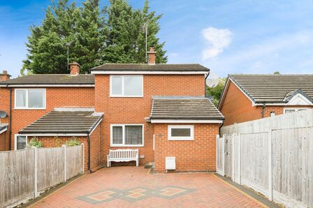 Highfields, 2 bedroom Semi Detached House for sale, £187,500