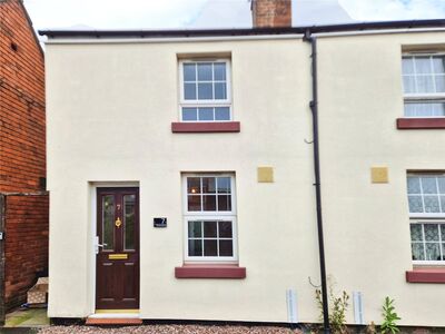 Orchard Street, 2 bedroom End Terrace House for sale, £112,500