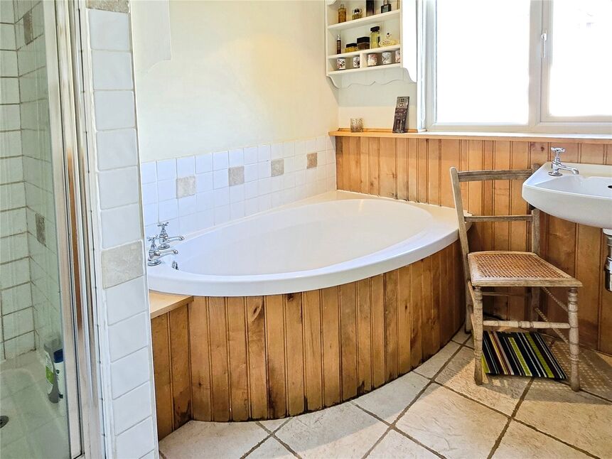 Bath / Shower Room