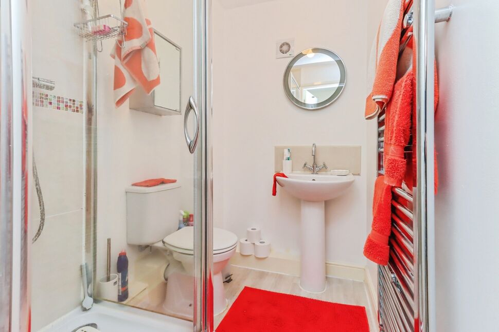 En-Suite 1