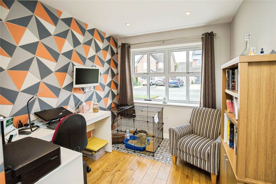 Family Room / Bed 4