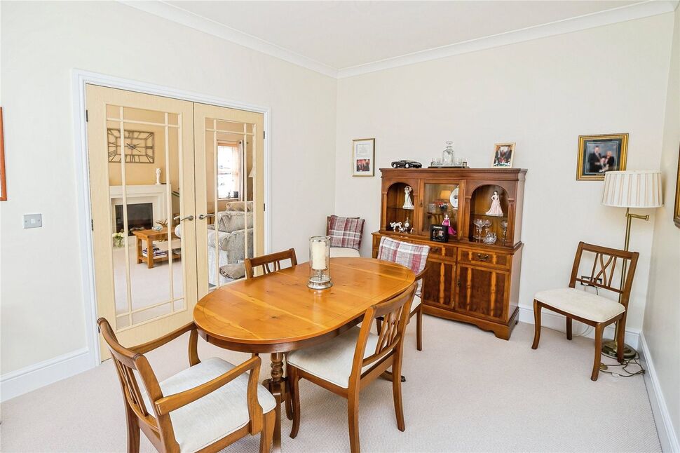 Sitting / Dining Room