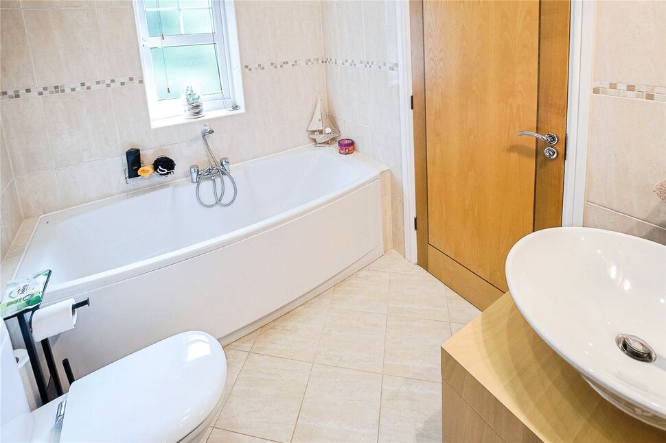En-Suite 1