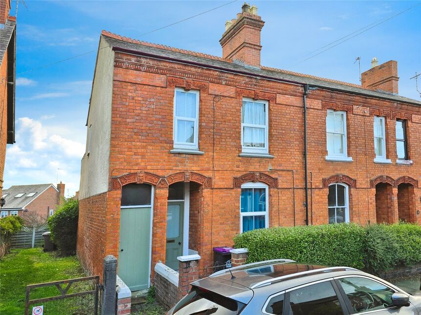 3 bedroom End Terrace House for sale