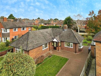 Oak Drive, 3 bedroom Detached Bungalow for sale, £315,000