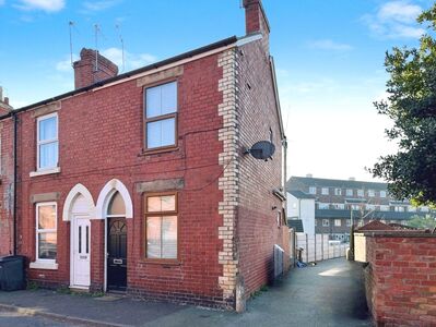 Lorne Street, 2 bedroom End Terrace House to rent, £700 pcm